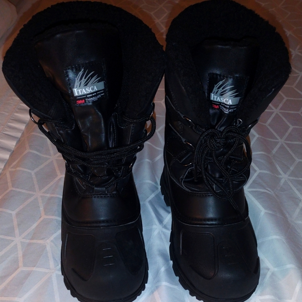 Itasca Women's waterproof snow boots size 6
